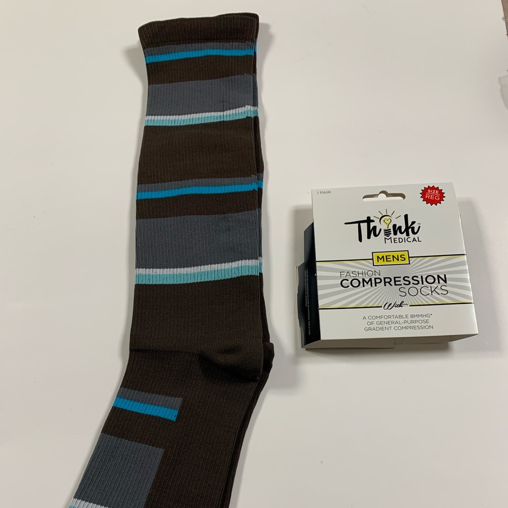 Think Medical Mens Compression Socks. Size Regular M 9-11